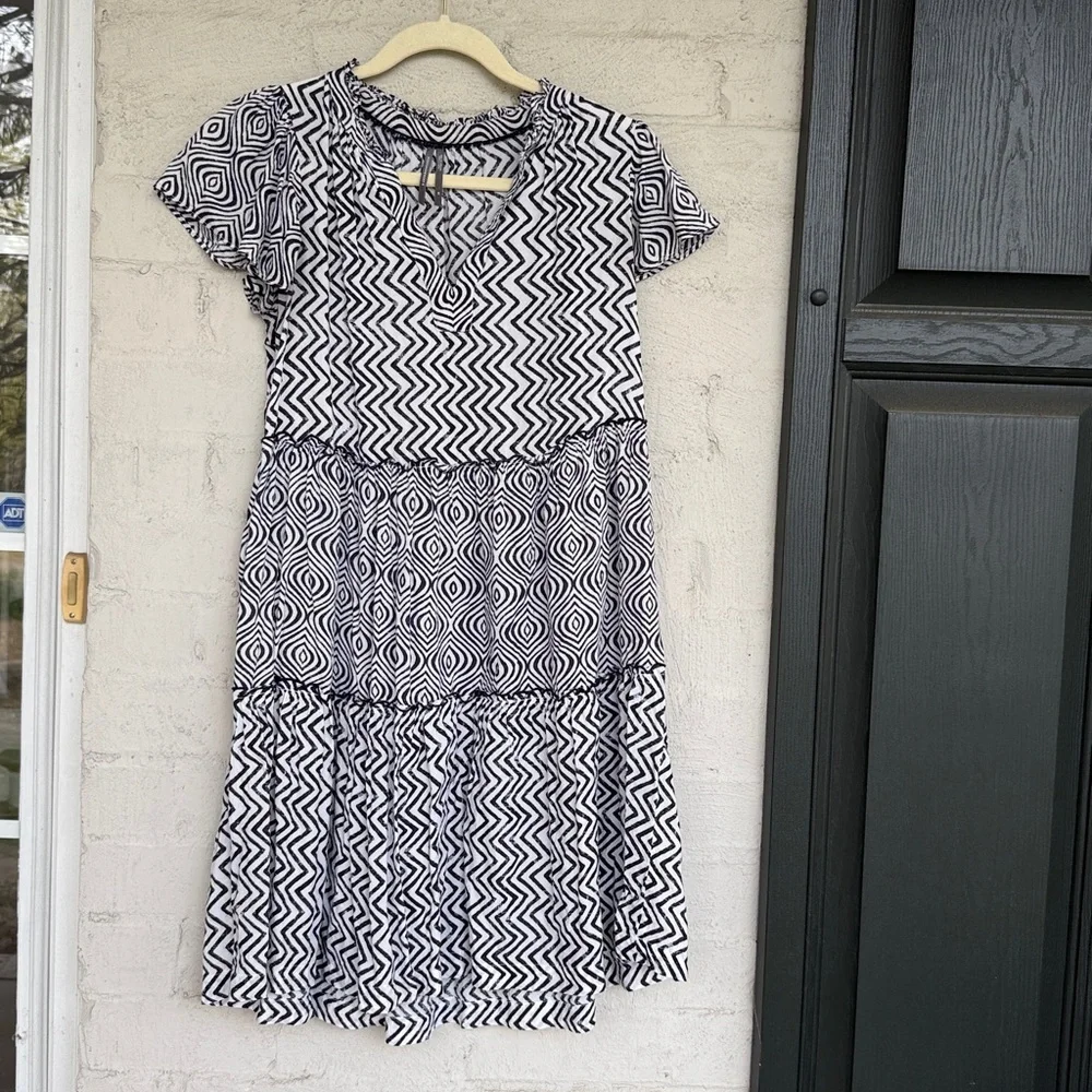 By Anthropologie Penrose Black/White Tiered Boho Mini Dress Size XS - Picture 5 of 11